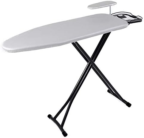 La table de repassage comprend une structure pliante avec une hauteur reglable