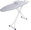 La table de repassage dispose d'une surface de travail elargie et de des appuis antiderapants
