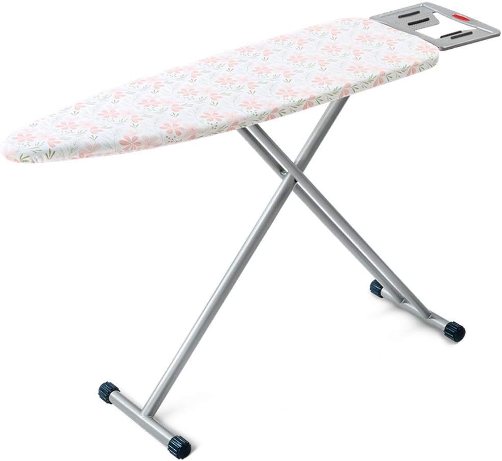 Une table de repassage comprend une partie textile en coton avec une hauteur reglable